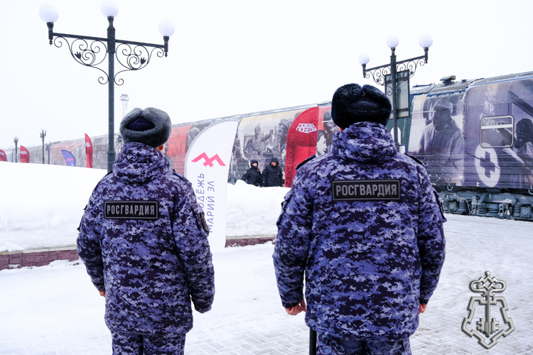 Росгвардия в Йошкар-Оле обеспечивает безопасность во время прибытия Поезда Победы