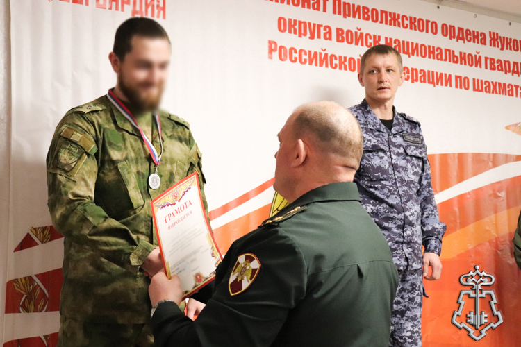 В столице Марий Эл росгвардейцы Приволжья сразились в шахматы в юбилейный для ведомства год