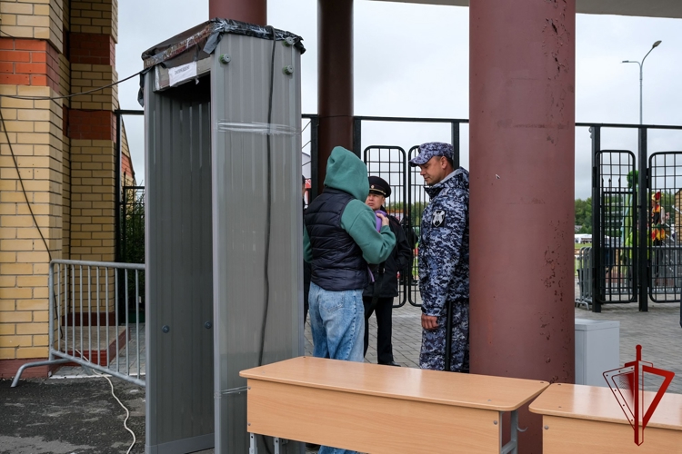 Сотрудники вневедомственной охраны республики обеспечили правопорядок на гастрономическом фестивале «Йошка Еш» в Республике Марий Эл