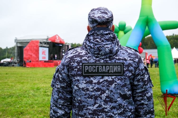 Сотрудники вневедомственной охраны республики обеспечили правопорядок на гастрономическом фестивале «Йошка Еш» в Республике Марий Эл
