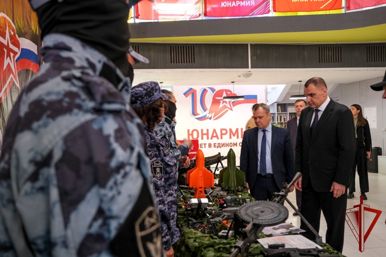 Представители вневедомственной охраны Росгвардии приняли участие в юбилейном X Слёте регионального отделения «Юнармии» в Марий Эл (видео)