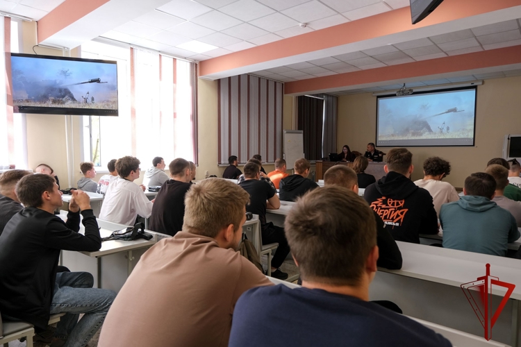 Начальник территориального отдела вневедомственной охраны Управления Росгвардии по Республике Марий Эл встретился со студентами МарГУ