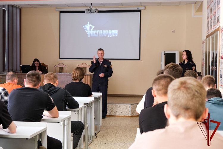 Начальник территориального отдела вневедомственной охраны Управления Росгвардии по Республике Марий Эл встретился со студентами МарГУ